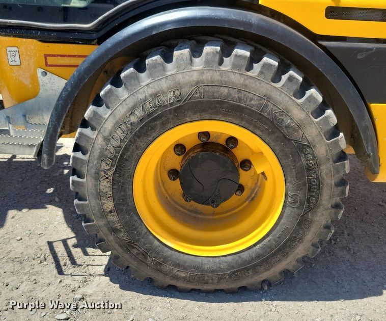 image for item DG0614 2021 JCB 407 wheel loader