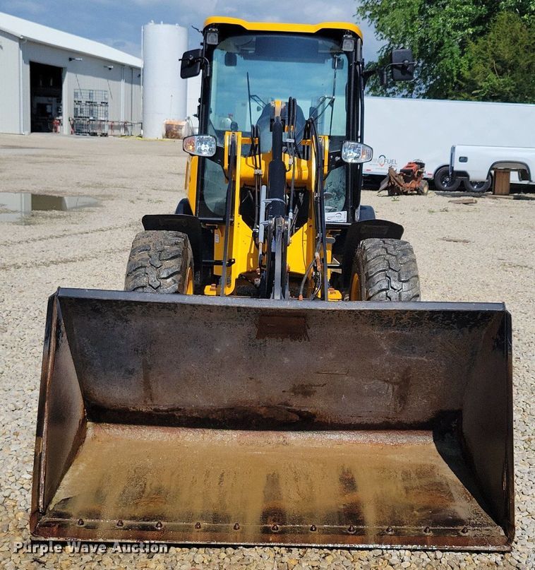 image for item DG0615 2022 JCB 407 T4 wheel loader