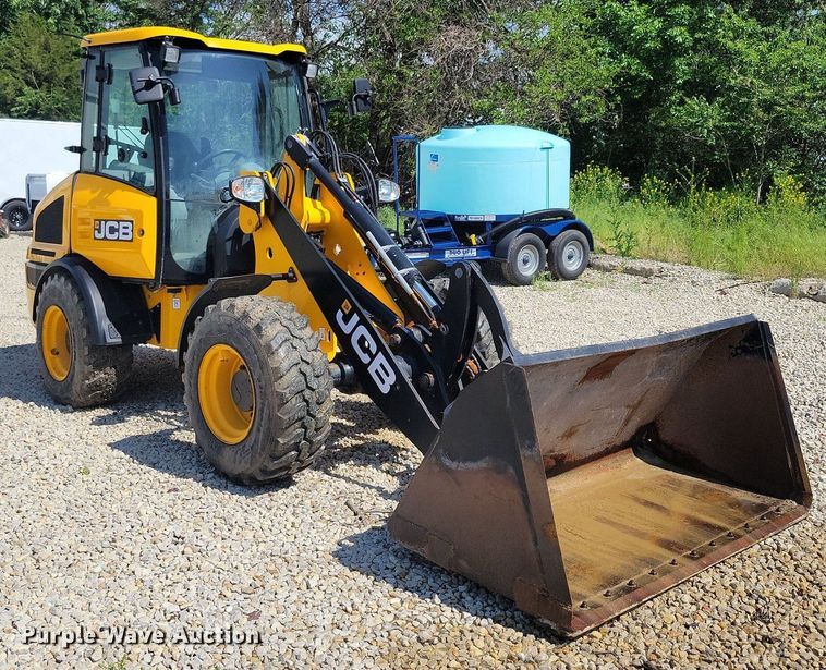image for item DG0615 2022 JCB 407 T4 wheel loader