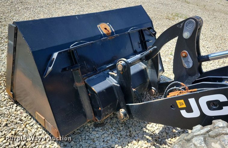 image for item DG0615 2022 JCB 407 T4 wheel loader