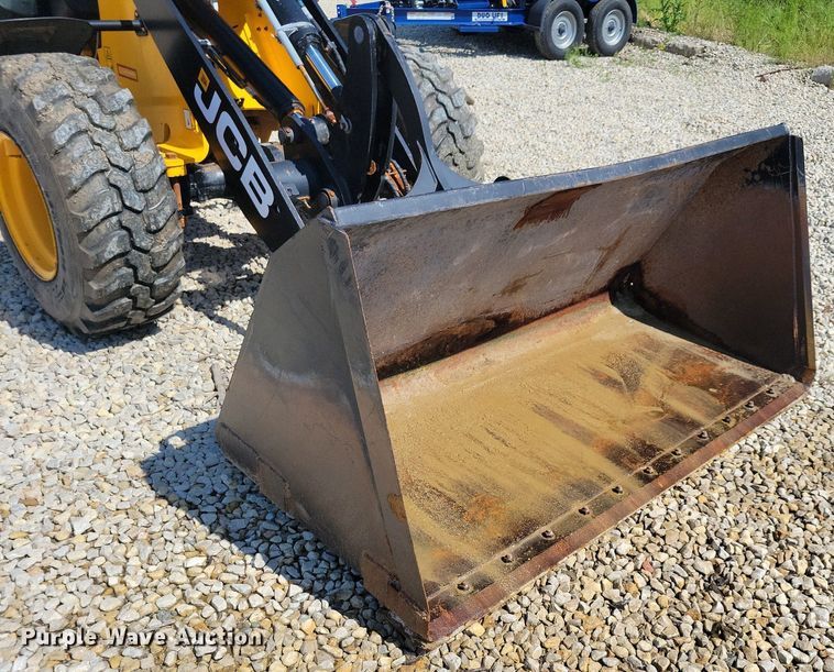image for item DG0615 2022 JCB 407 T4 wheel loader
