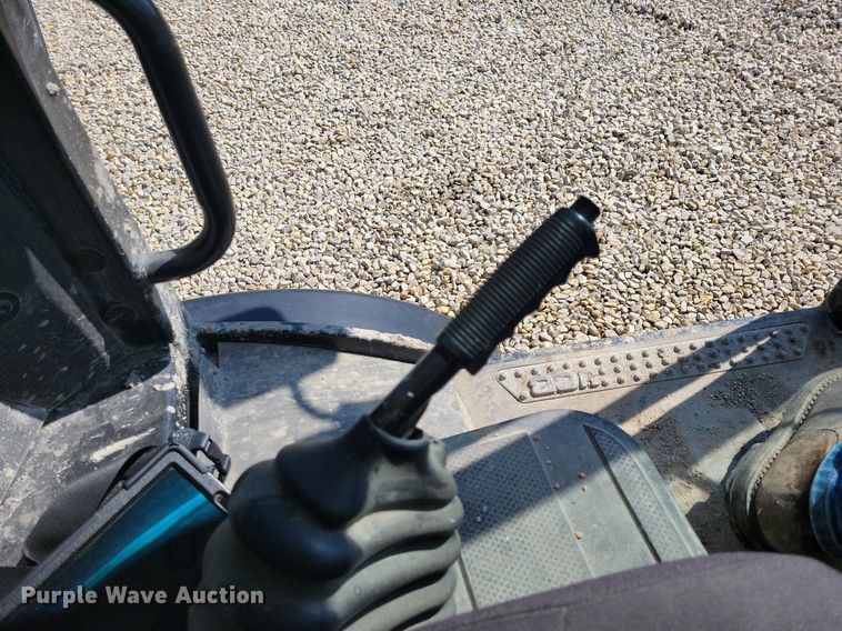 image for item DG0615 2022 JCB 407 T4 wheel loader