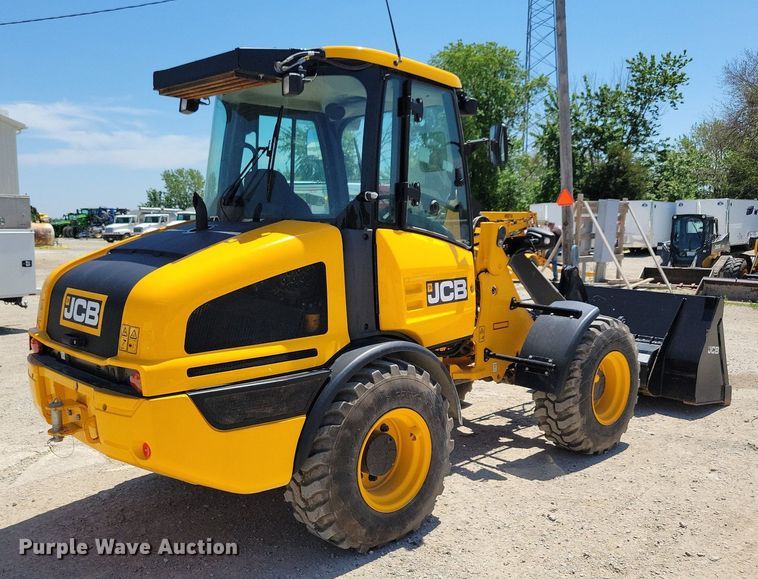 image for item DG0616 2022 JCB 407 wheel loader