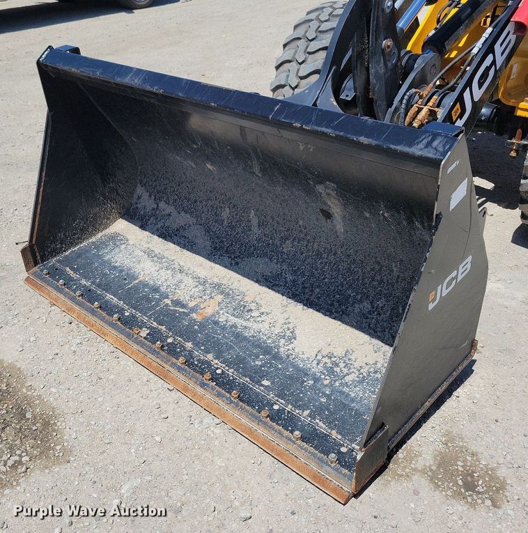 image for item DG0616 2022 JCB 407 wheel loader