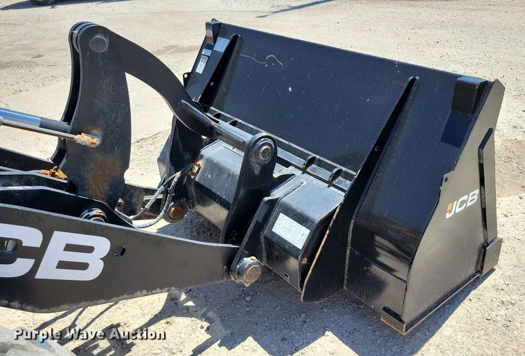 image for item DG0616 2022 JCB 407 wheel loader