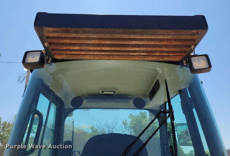 image for item DG0616 2022 JCB 407 wheel loader