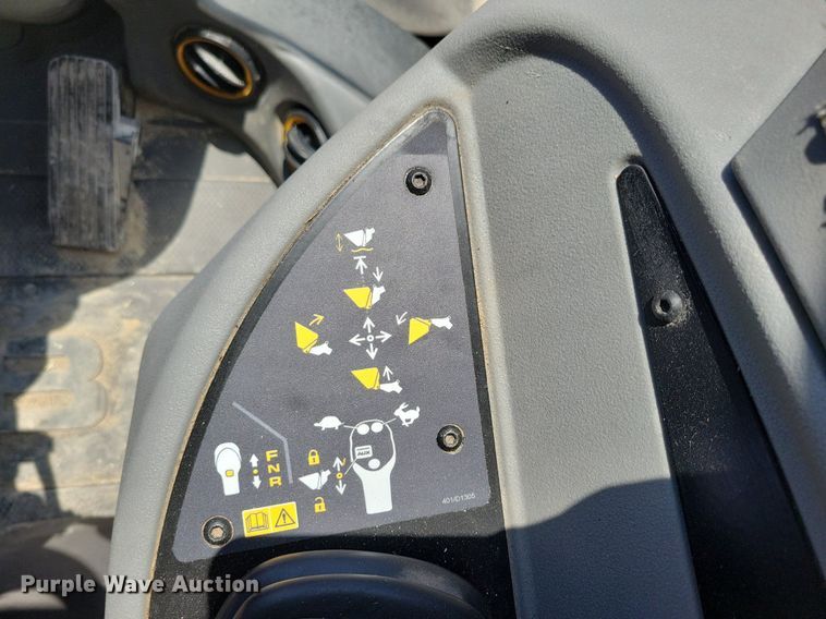 image for item DG0616 2022 JCB 407 wheel loader