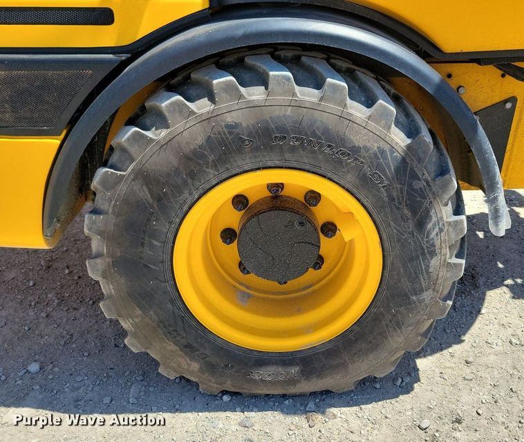 image for item DG0616 2022 JCB 407 wheel loader