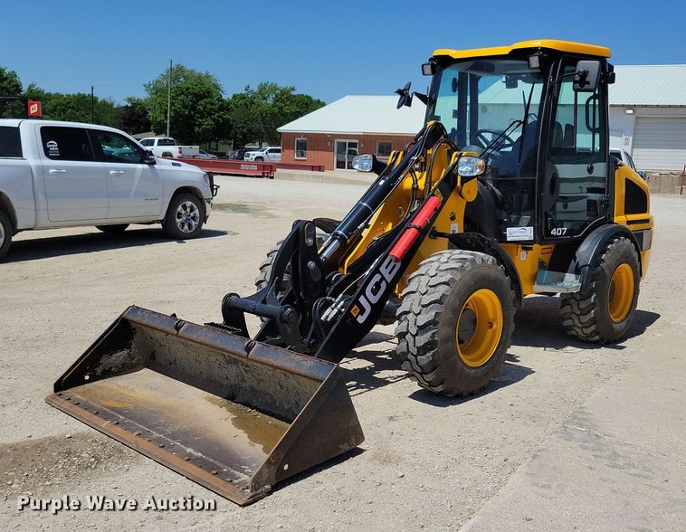 image for item DG0617 2022 JCB 407 wheel loader
