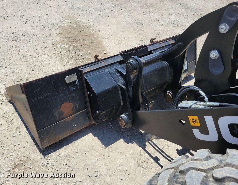 image for item DG0617 2022 JCB 407 wheel loader