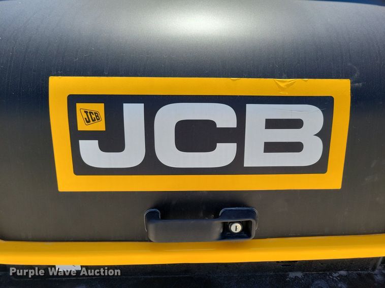 image for item DG0617 2022 JCB 407 wheel loader