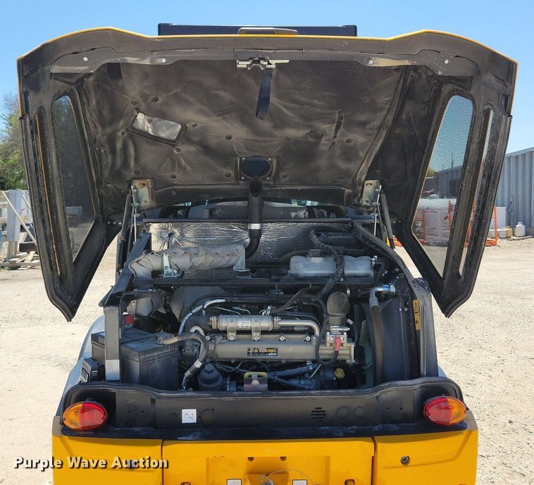 image for item DG0617 2022 JCB 407 wheel loader