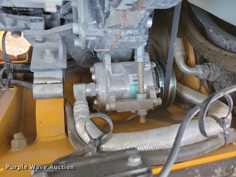 image for item DG0617 2022 JCB 407 wheel loader