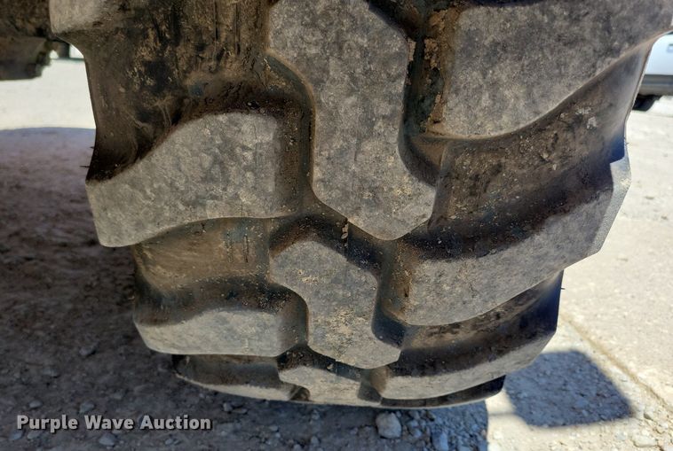 image for item DG0617 2022 JCB 407 wheel loader