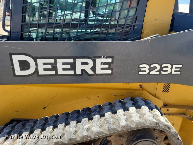 image for item DG0618 2018 John Deere 323E tracked skid steer loader