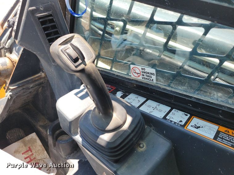 image for item DG0618 2018 John Deere 323E tracked skid steer loader