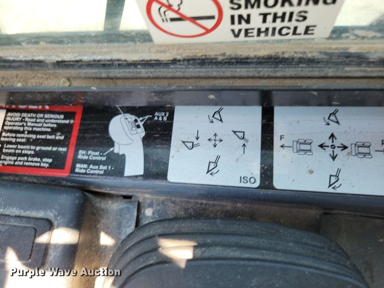 image for item DG0618 2018 John Deere 323E tracked skid steer loader