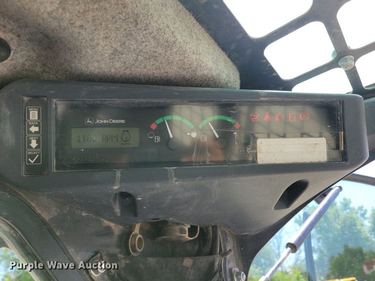 image for item DG0618 2018 John Deere 323E tracked skid steer loader