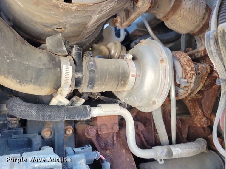 image for item DG0618 2018 John Deere 323E tracked skid steer loader