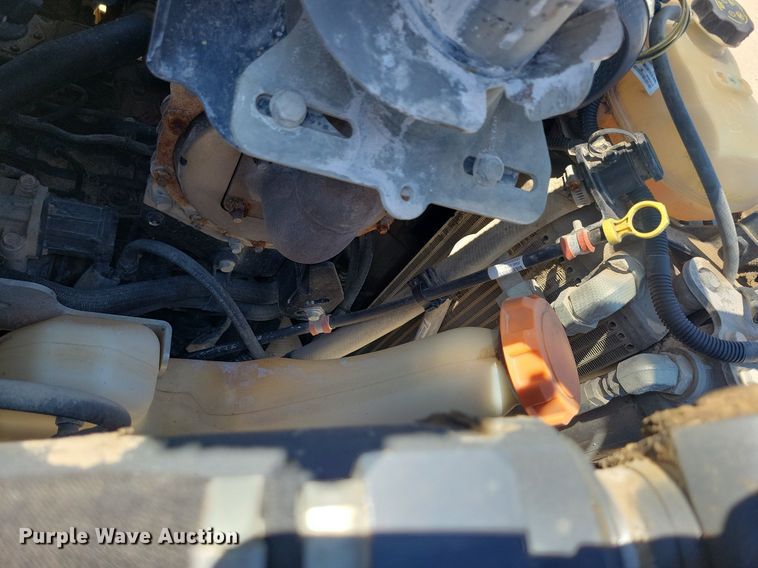 image for item DG0618 2018 John Deere 323E tracked skid steer loader