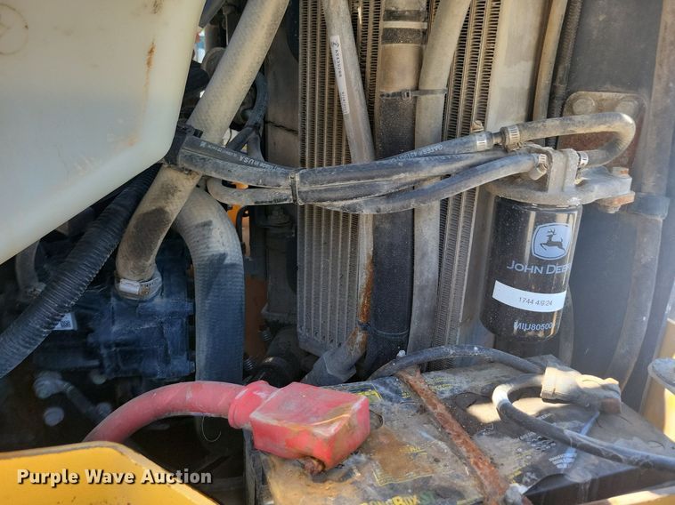 image for item DG0618 2018 John Deere 323E tracked skid steer loader