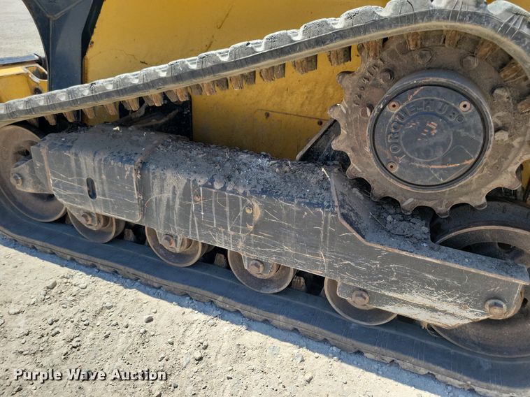 image for item DG0618 2018 John Deere 323E tracked skid steer loader