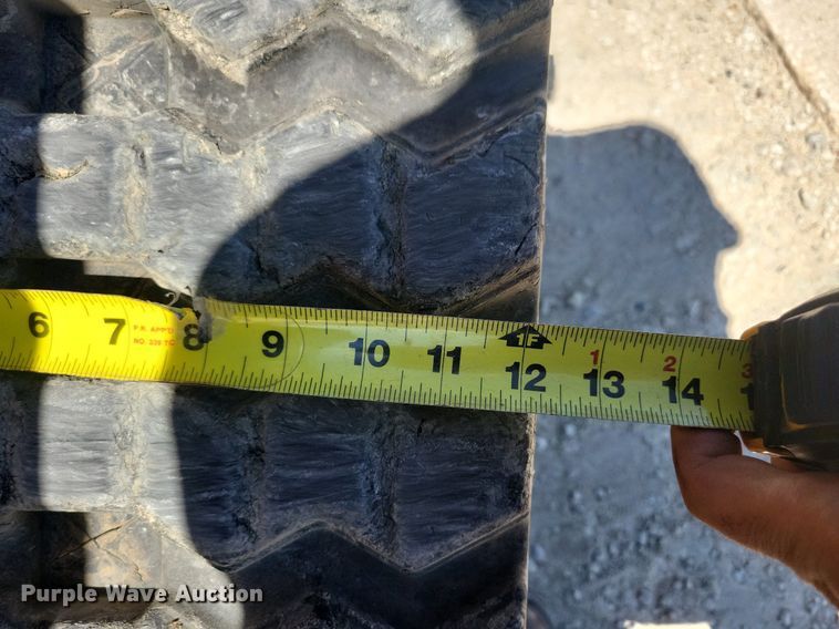 image for item DG0618 2018 John Deere 323E tracked skid steer loader