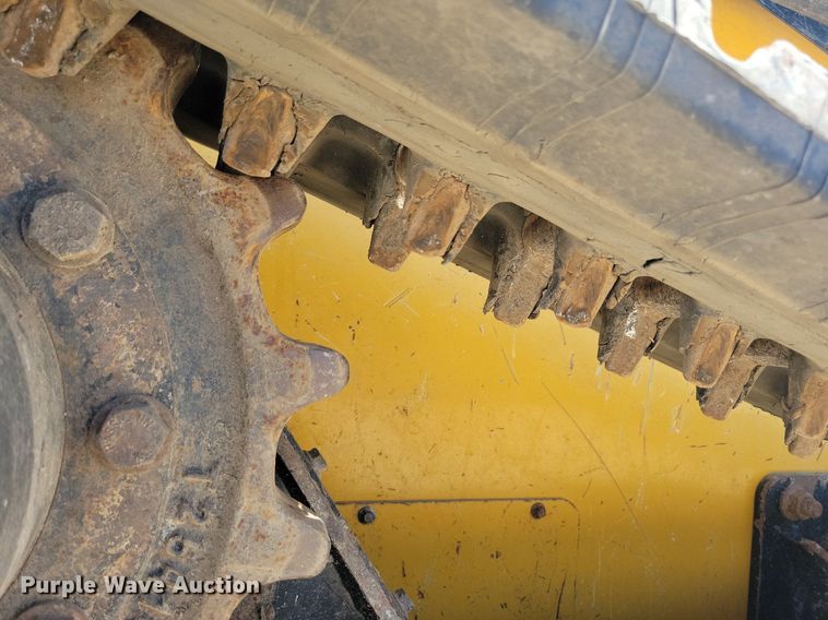 image for item DG0618 2018 John Deere 323E tracked skid steer loader