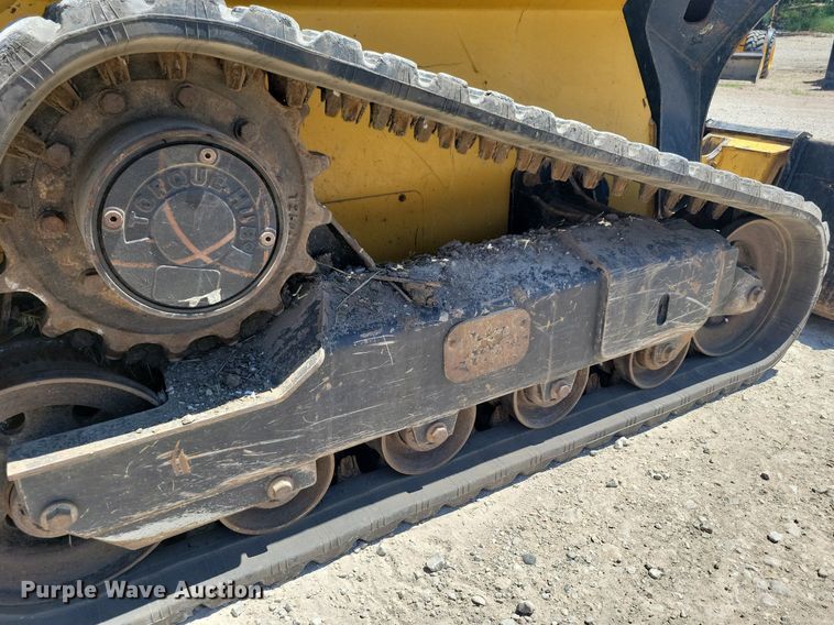 image for item DG0618 2018 John Deere 323E tracked skid steer loader