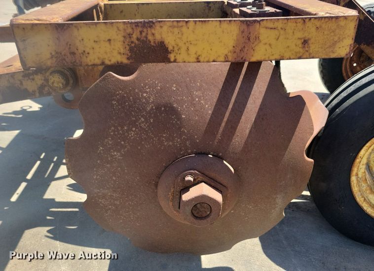 image for item DG0619 Rome Plow Co TAW 20-28 off-set disk