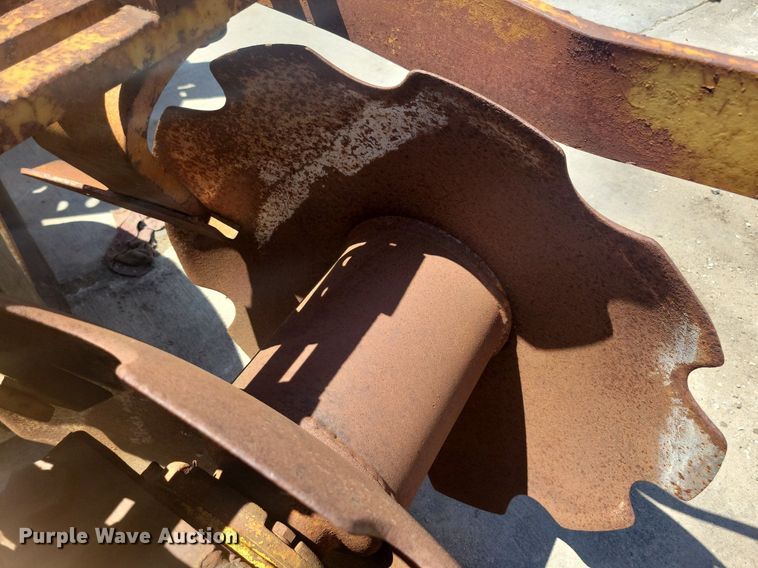 image for item DG0619 Rome Plow Co TAW 20-28 off-set disk