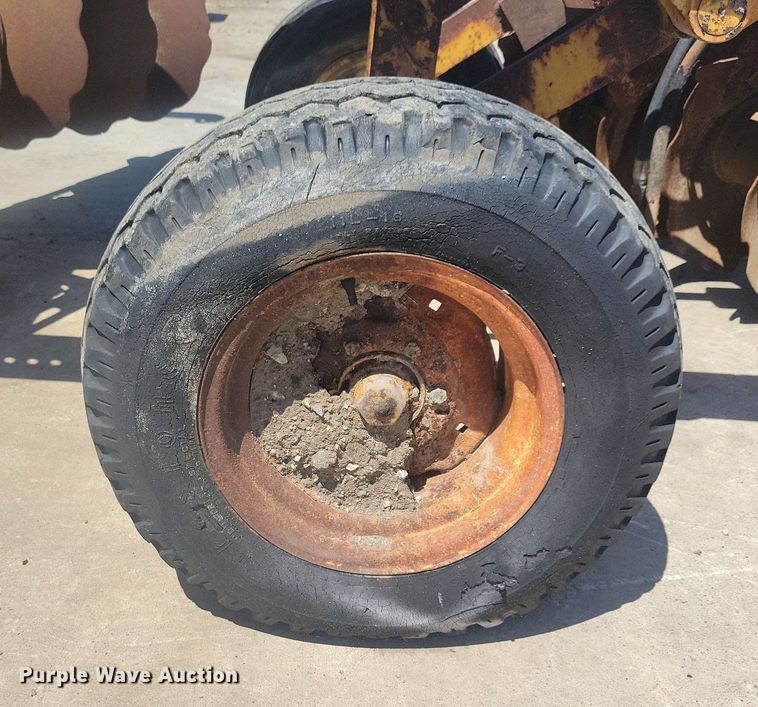 image for item DG0619 Rome Plow Co TAW 20-28 off-set disk