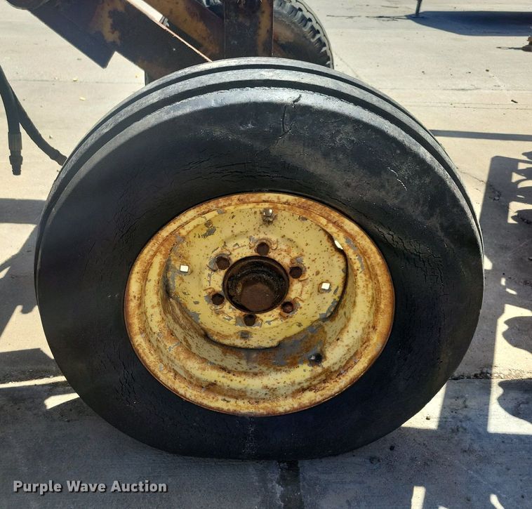 image for item DG0619 Rome Plow Co TAW 20-28 off-set disk