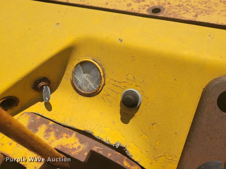 image for item DG0620 John Deere 760 scraper tractor