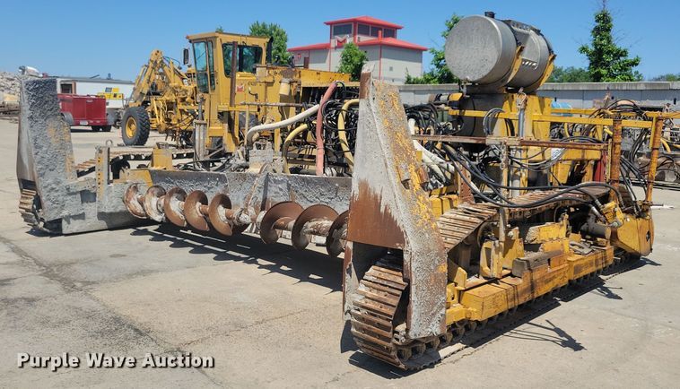 image for item DG0622 Slipform paver