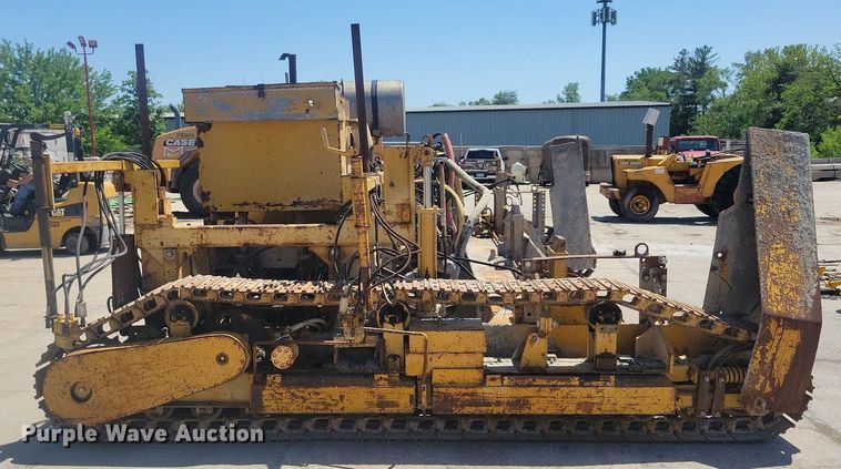 image for item DG0622 Slipform paver