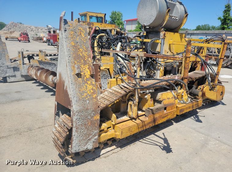 image for item DG0622 Slipform paver