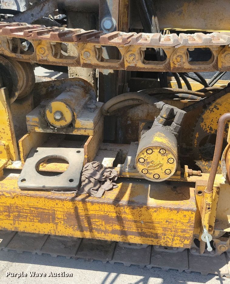 image for item DG0622 Slipform paver