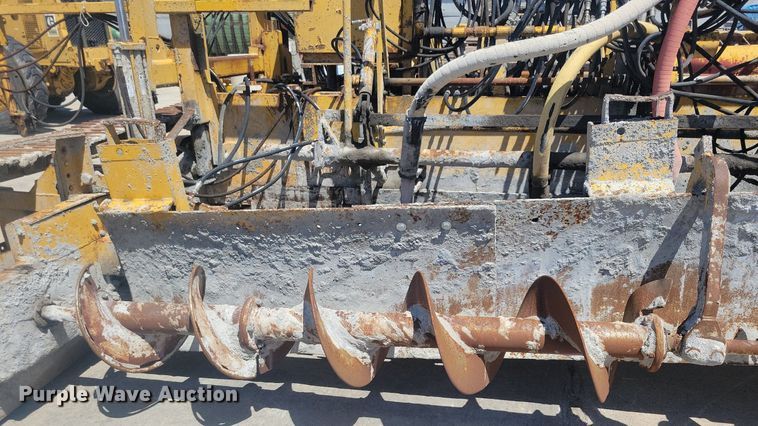 image for item DG0622 Slipform paver