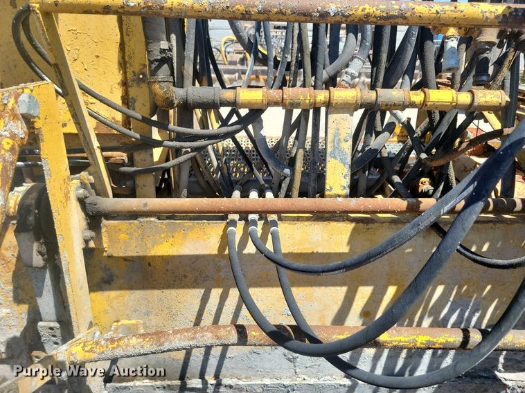 image for item DG0622 Slipform paver