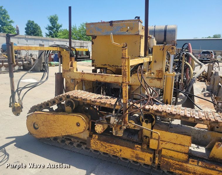 image for item DG0622 Slipform paver