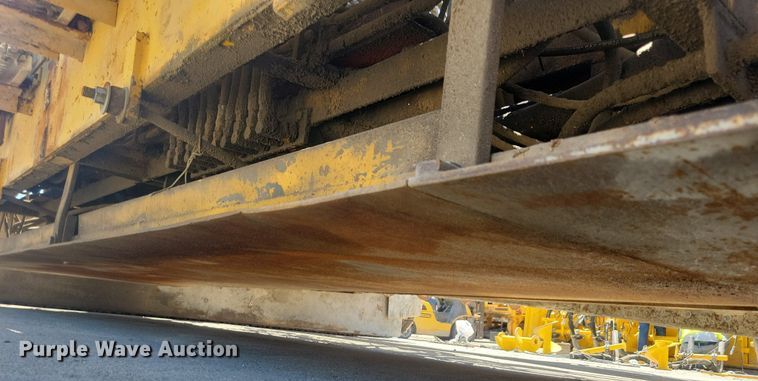 image for item DG0622 Slipform paver