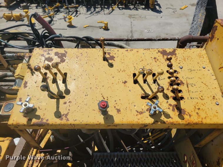 image for item DG0622 Slipform paver