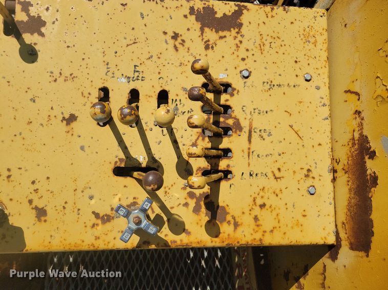 image for item DG0622 Slipform paver