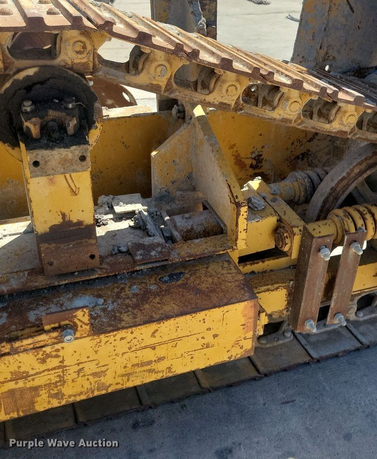 image for item DG0622 Slipform paver