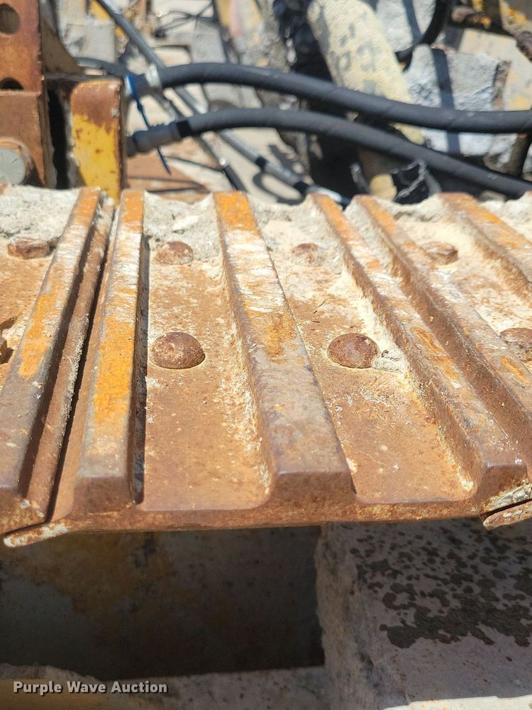 image for item DG0622 Slipform paver