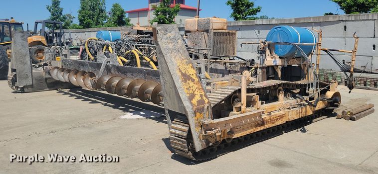 image for item DG0623 Slipform paver