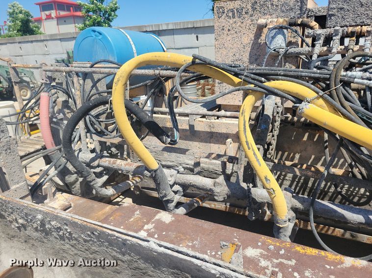 image for item DG0623 Slipform paver