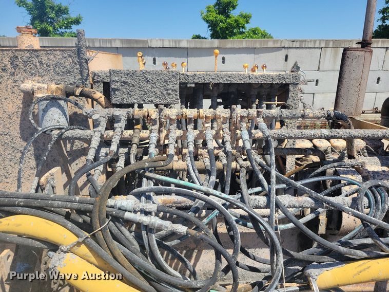 image for item DG0623 Slipform paver