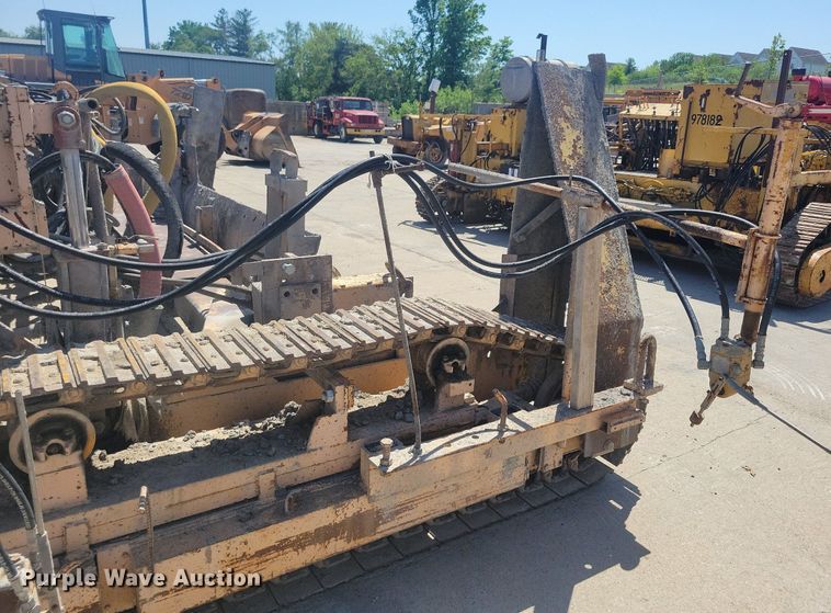 image for item DG0623 Slipform paver